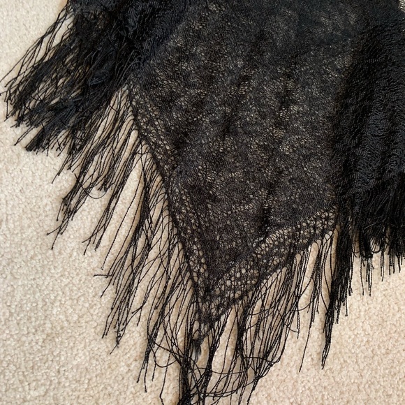 Poncho small - Picture 2 of 2